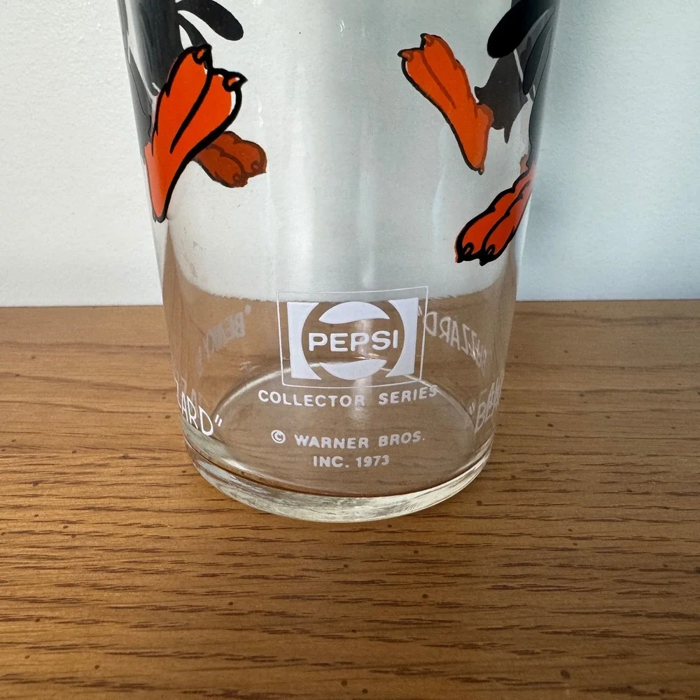 Vintage 1973 Pepsi Collector Series Beaky Buzzard Looney Tunes Glass Warner Bros